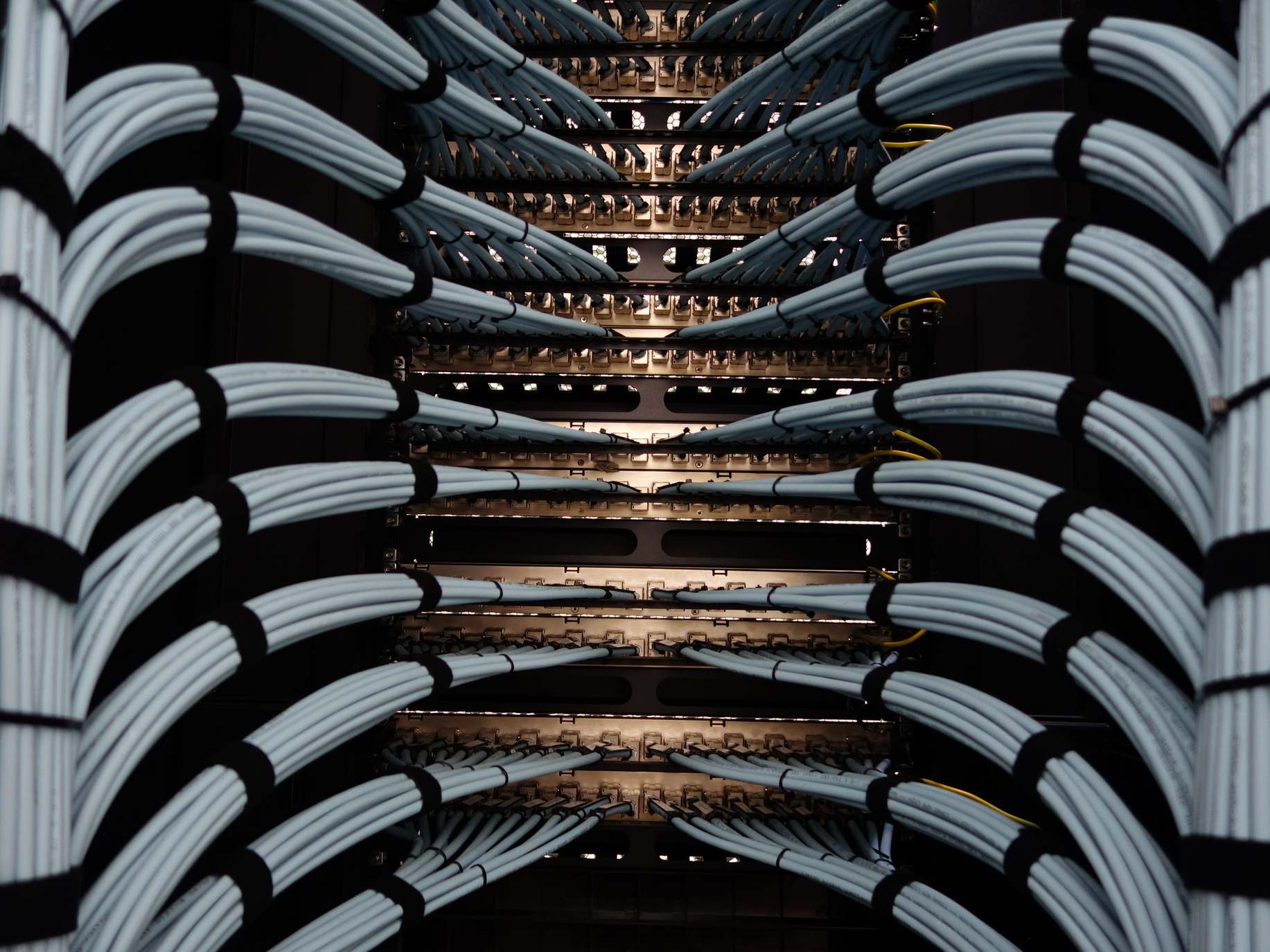 Organized network server cables for efficient data management